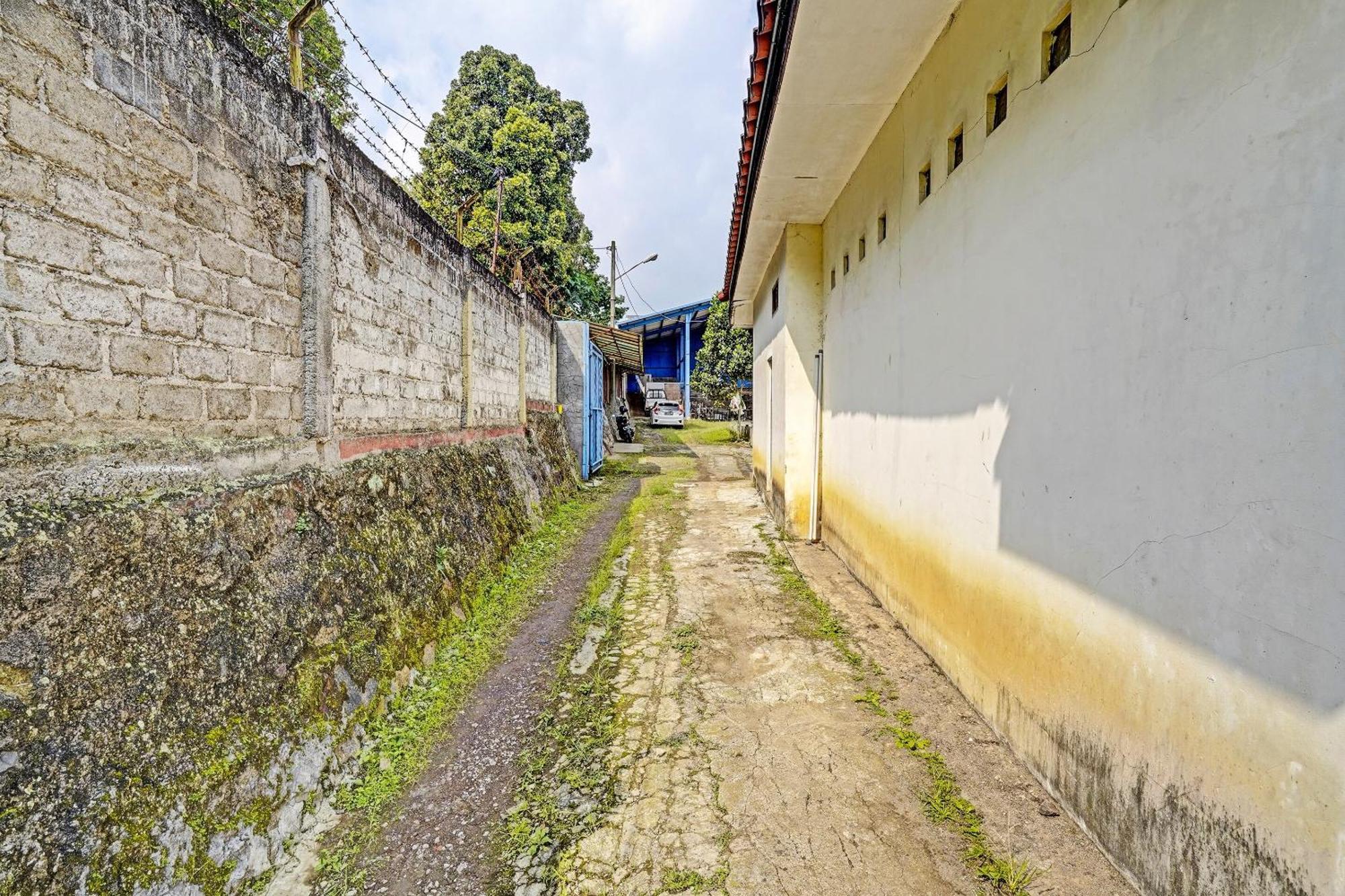 Oyo Life 91469 Pondok Pelita Lembang Exteriér fotografie